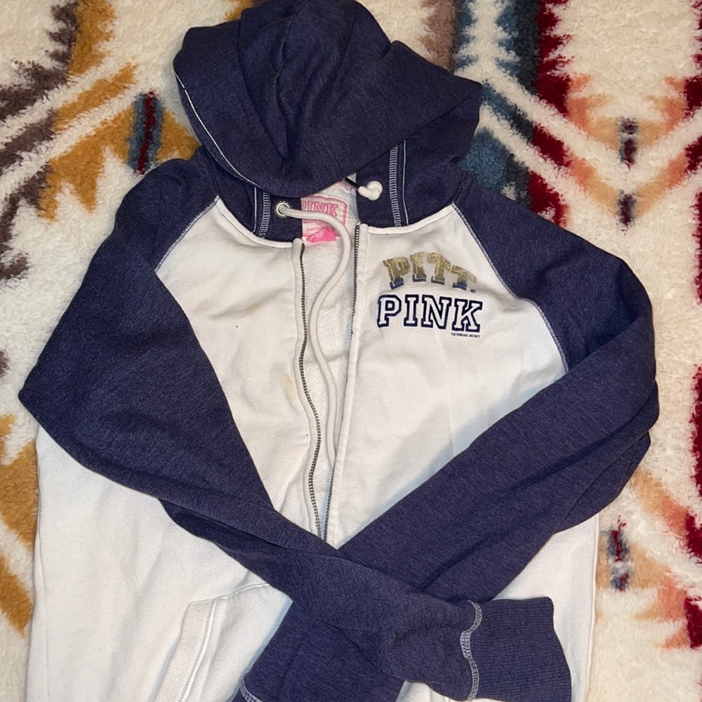 Victoria’s Secret Zip Up🌟
